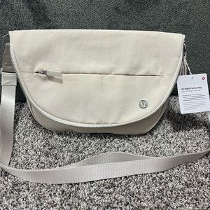Lululemon crossbody new with tags